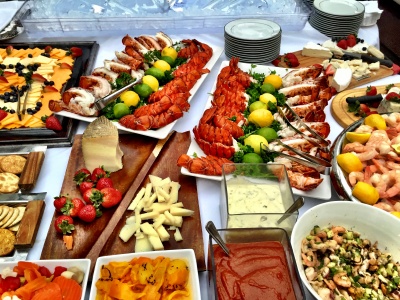Yacht 95 - 50 persons - buffet enhanced 